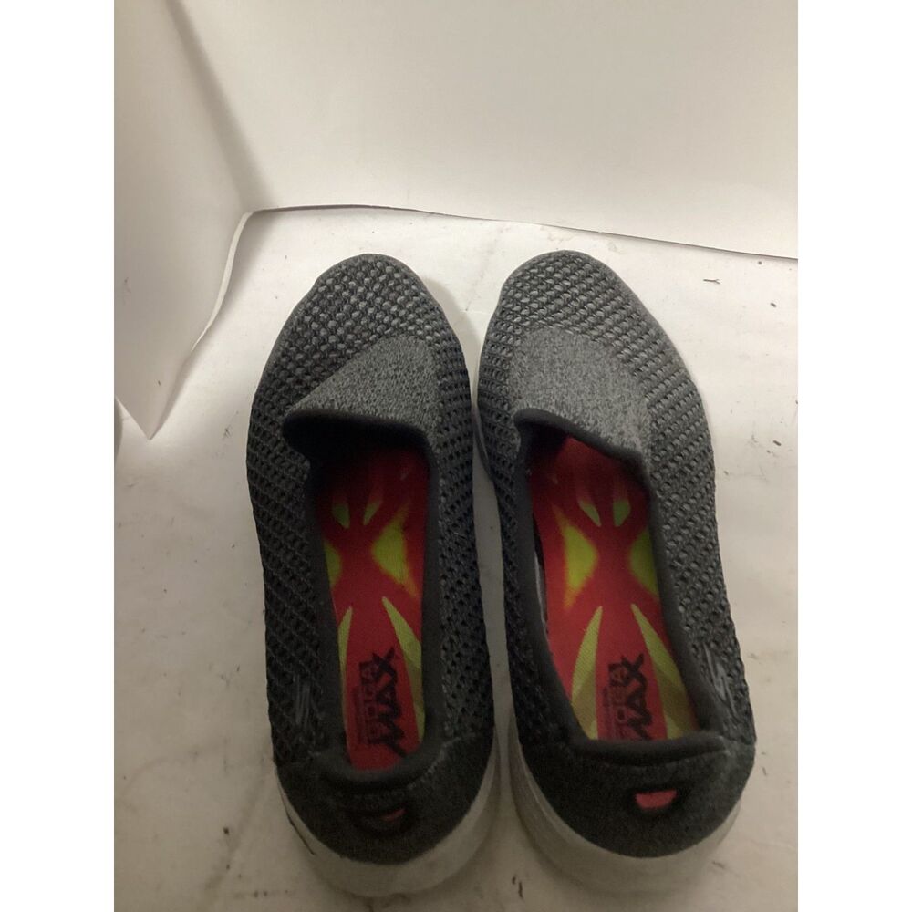 Womens sz6 Skechers Go Walk 4 Pursuit Slip On Walking Shoes 14145 Gray Goga Max